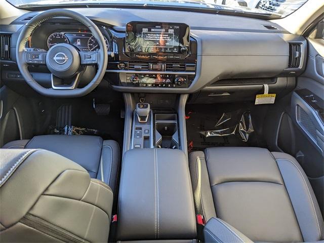 new 2025 Nissan Pathfinder car, priced at $35,185