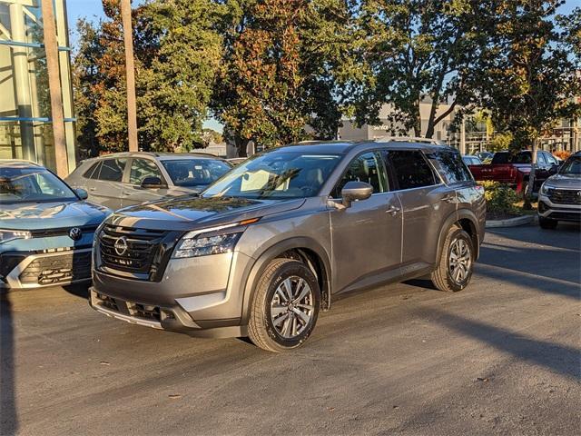 new 2025 Nissan Pathfinder car, priced at $35,185
