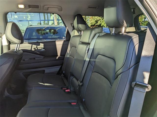 new 2025 Nissan Pathfinder car, priced at $35,185