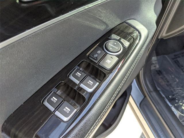 used 2019 Kia Sorento car, priced at $16,177