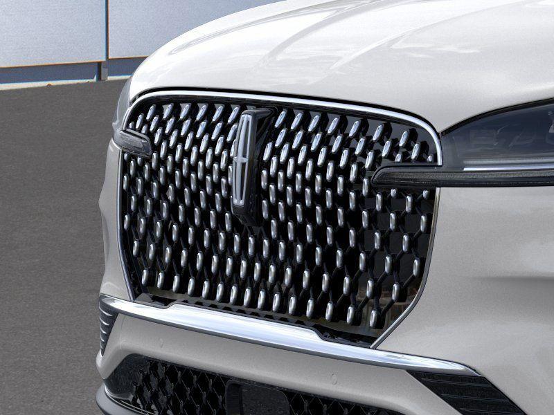 new 2025 Lincoln Aviator car, priced at $82,025