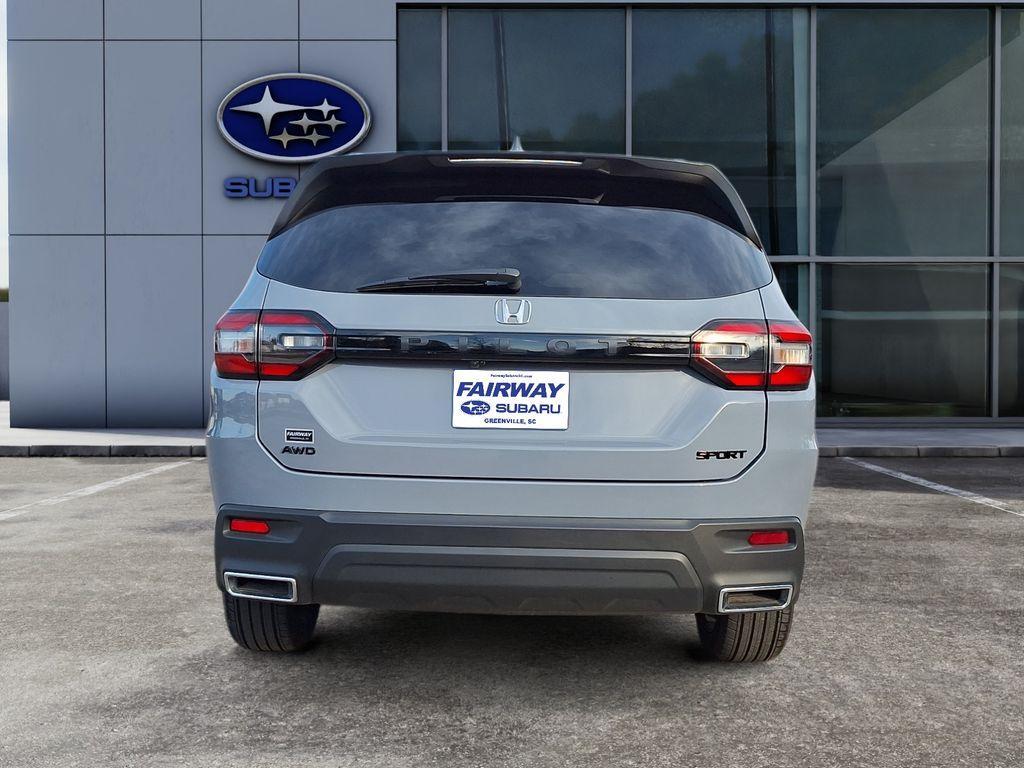 used 2025 Honda Pilot car, priced at $38,999