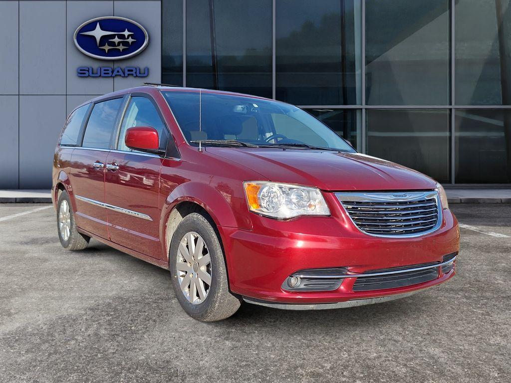 used 2016 Chrysler Town & Country car
