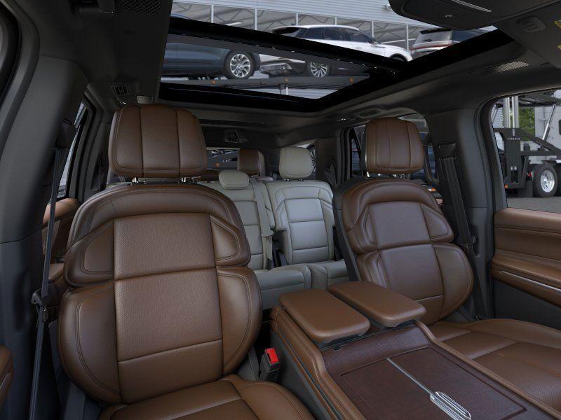 new 2025 Lincoln Navigator car, priced at $102,940