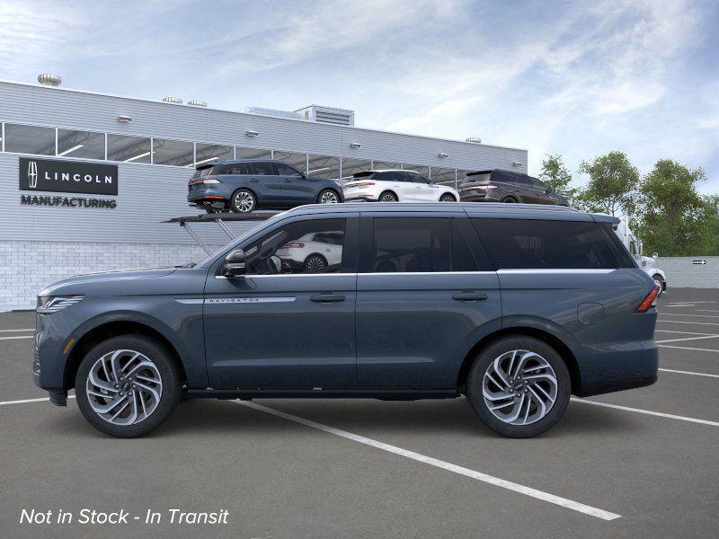 new 2025 Lincoln Navigator car, priced at $102,940