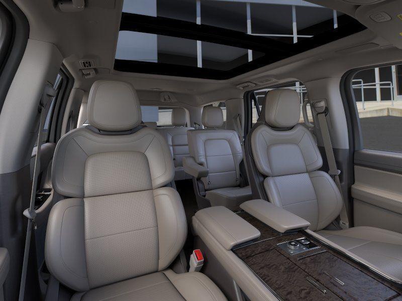 new 2024 Lincoln Navigator car, priced at $99,995