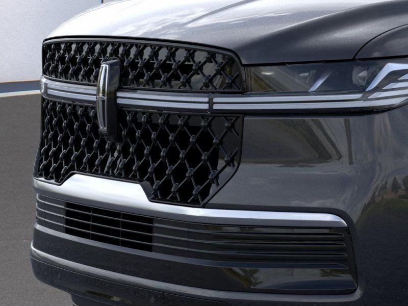 new 2025 Lincoln Navigator car, priced at $105,840