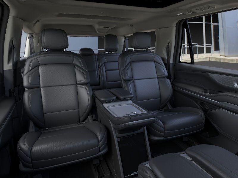 new 2025 Lincoln Navigator L car, priced at $108,680