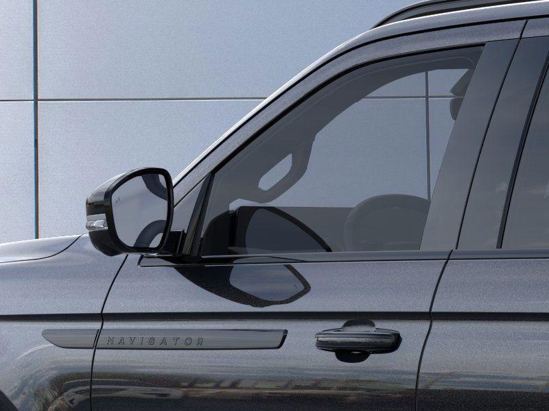 new 2025 Lincoln Navigator car, priced at $106,190