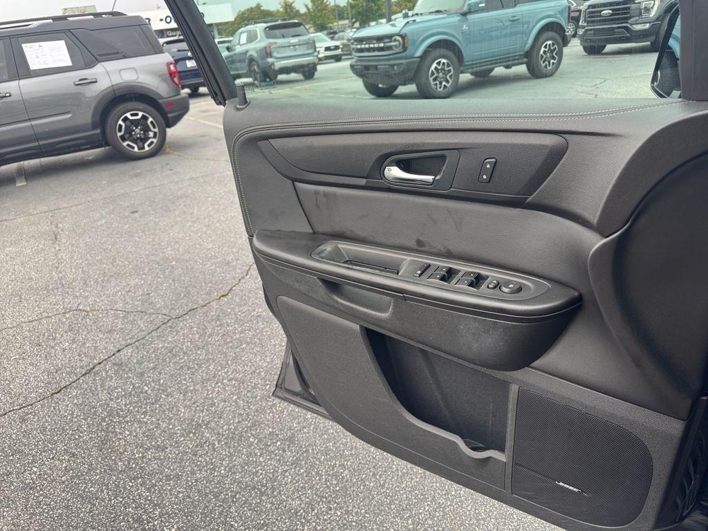 used 2016 Chevrolet Traverse car, priced at $7,897