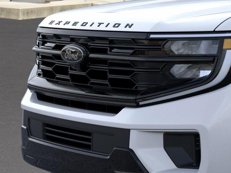 new 2025 Ford Expedition car, priced at $79,995