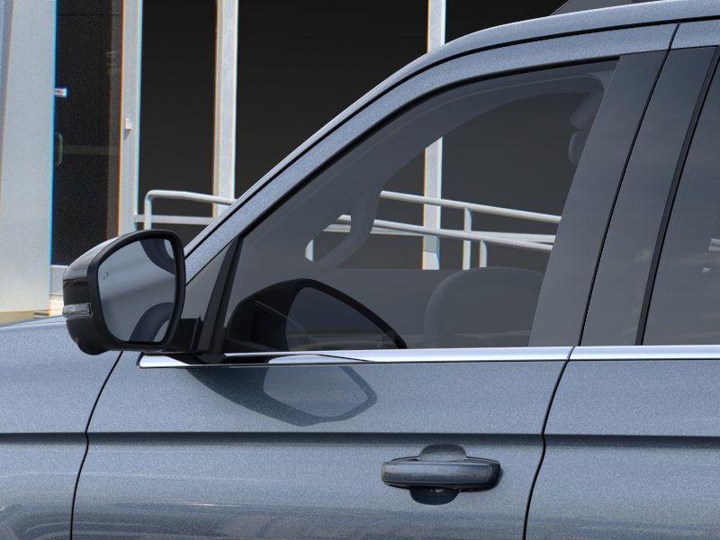 new 2025 Ford Expedition car, priced at $81,990