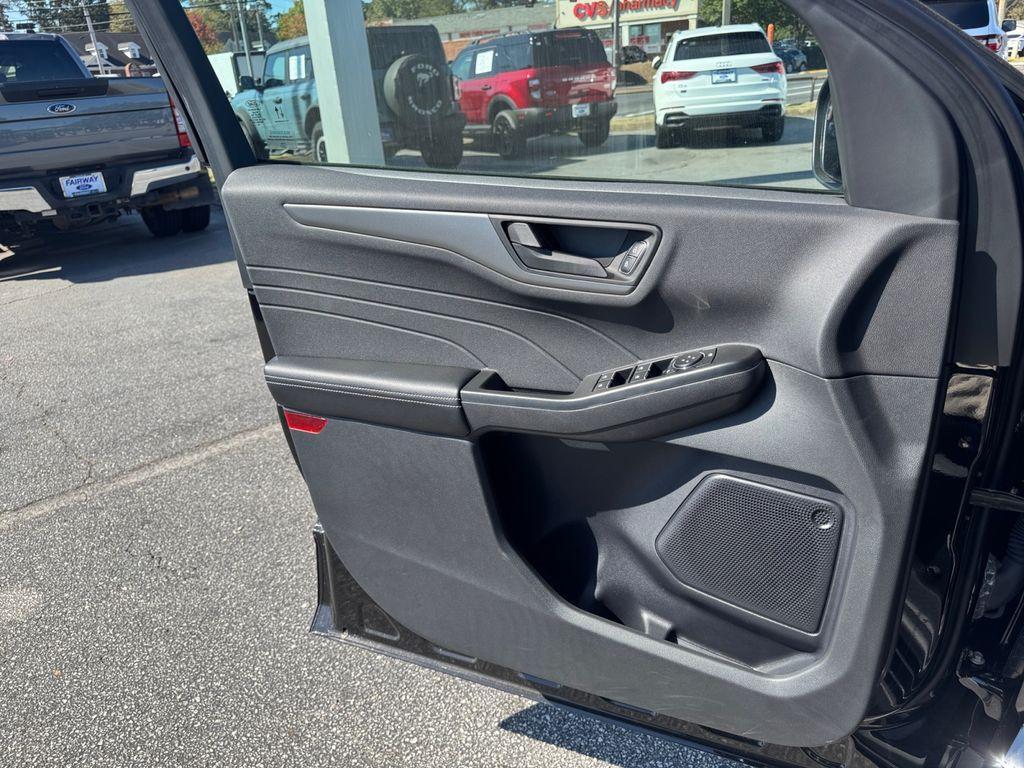 used 2024 Ford Escape car, priced at $26,897