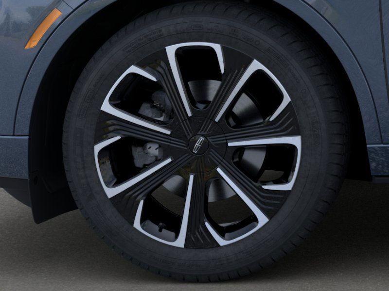 new 2025 Lincoln Nautilus car, priced at $65,205