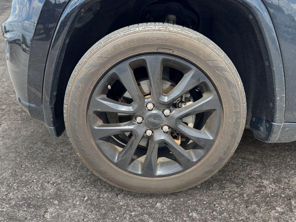 used 2020 Jeep Grand Cherokee car, priced at $21,297