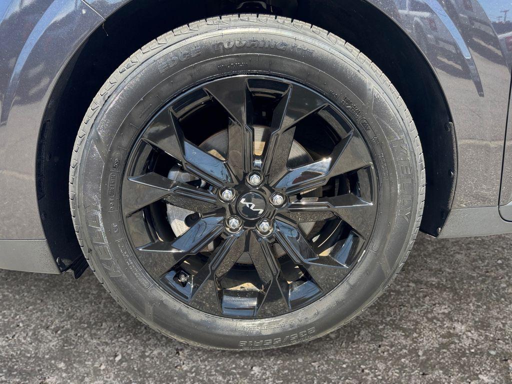 used 2022 Kia Carnival car, priced at $35,987