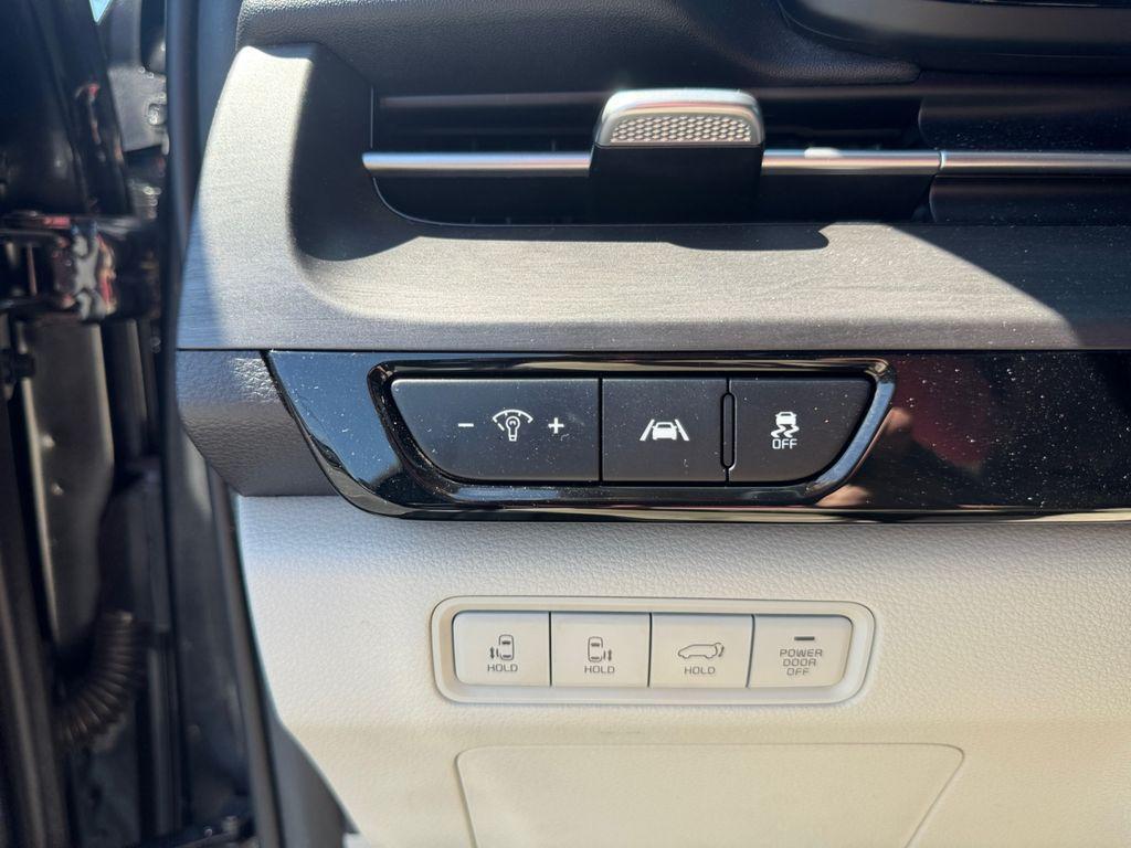 used 2022 Kia Carnival car, priced at $35,987