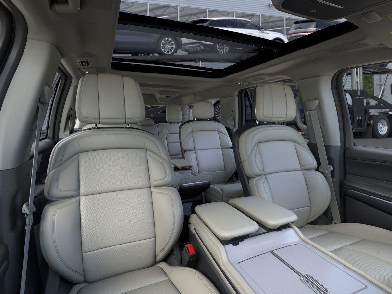 new 2025 Lincoln Navigator L car, priced at $109,050