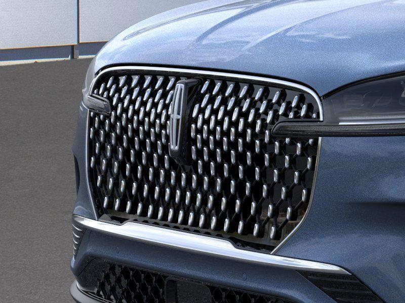 new 2025 Lincoln Aviator car, priced at $81,025