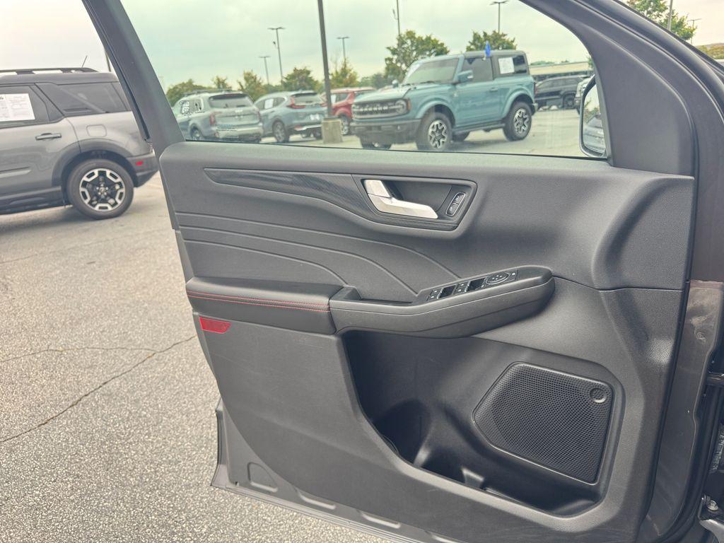 used 2023 Ford Escape car, priced at $21,497