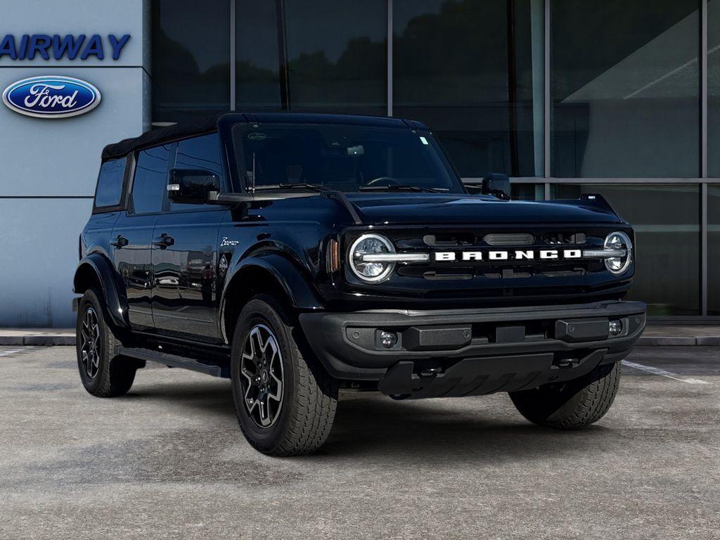 used 2023 Ford Bronco car, priced at $44,897