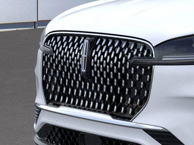 new 2025 Lincoln Aviator car, priced at $75,525