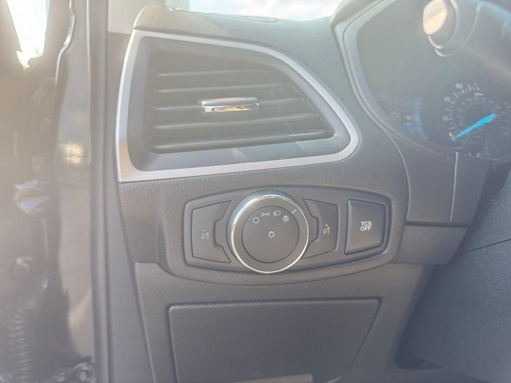 used 2023 Ford Edge car, priced at $22,697