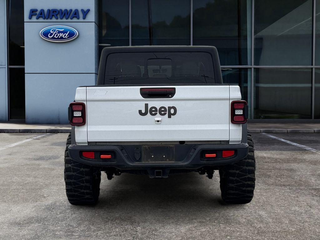 used 2022 Jeep Gladiator car, priced at $35,397