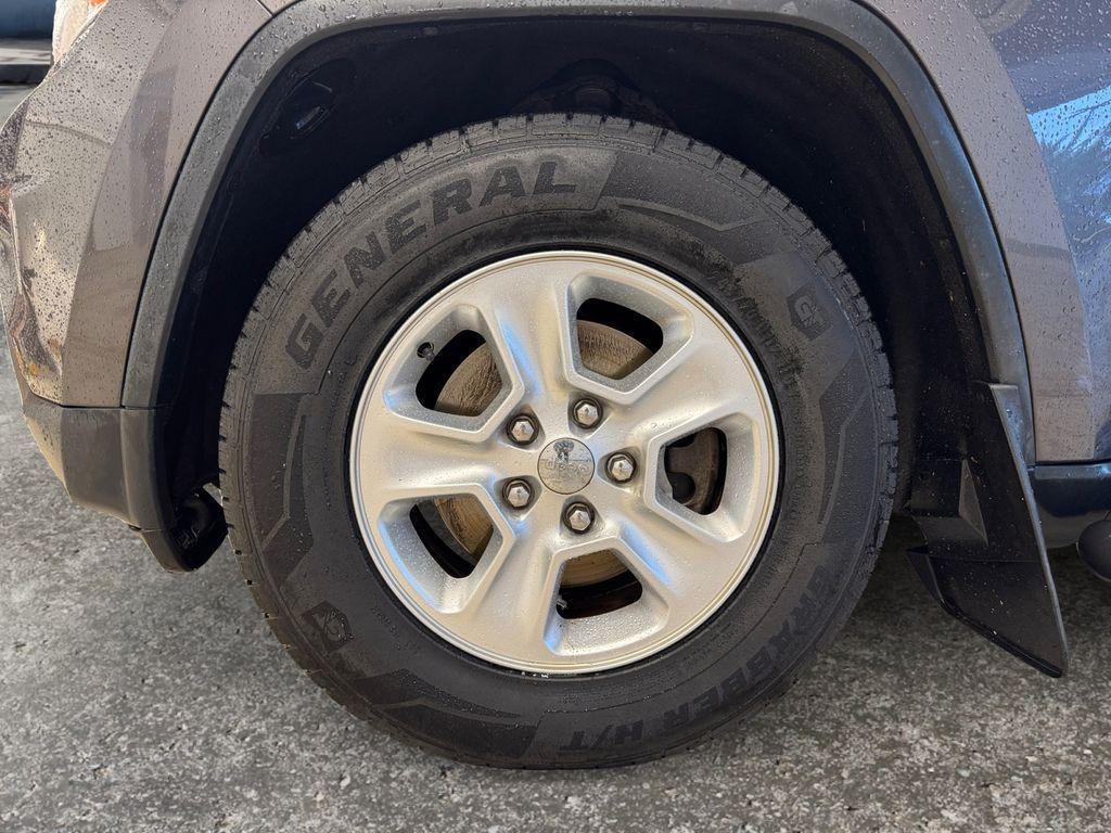 used 2014 Jeep Grand Cherokee car, priced at $9,497