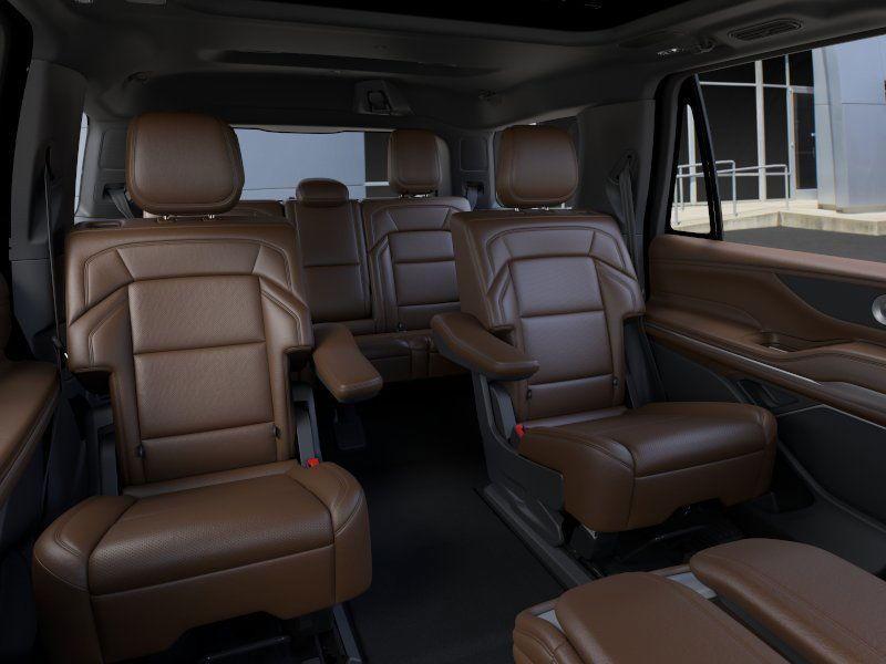 new 2025 Lincoln Navigator car, priced at $101,590