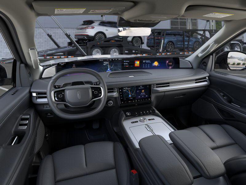 new 2025 Lincoln Navigator car, priced at $106,060
