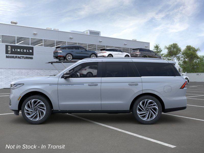 new 2025 Lincoln Navigator car, priced at $106,060