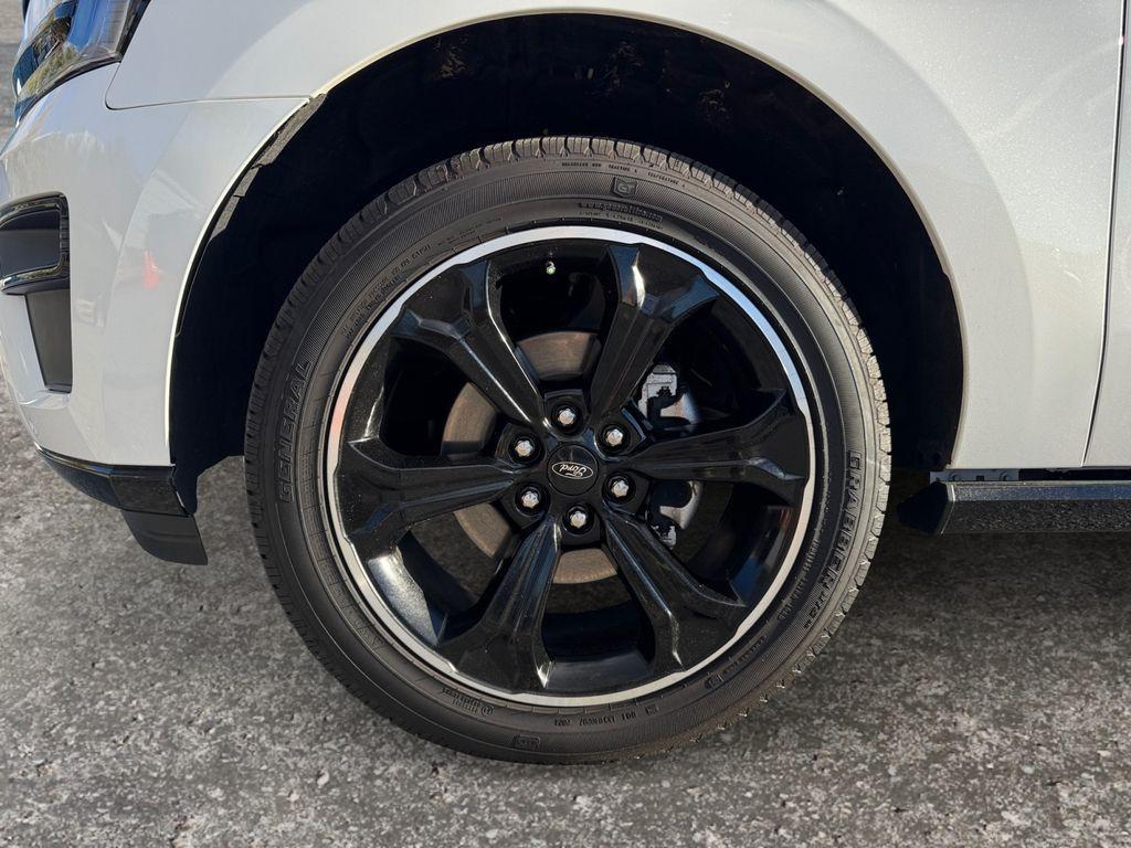 used 2024 Ford Expedition car, priced at $64,997