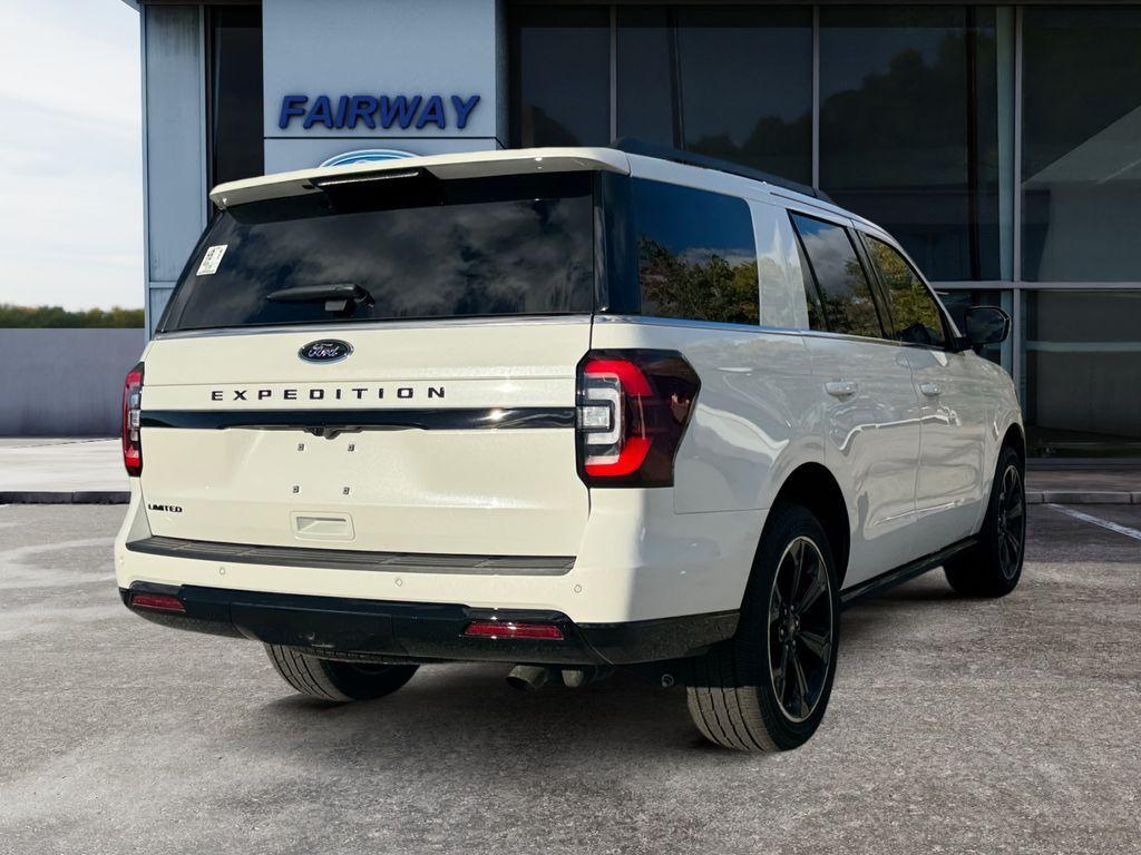 used 2024 Ford Expedition car, priced at $64,997