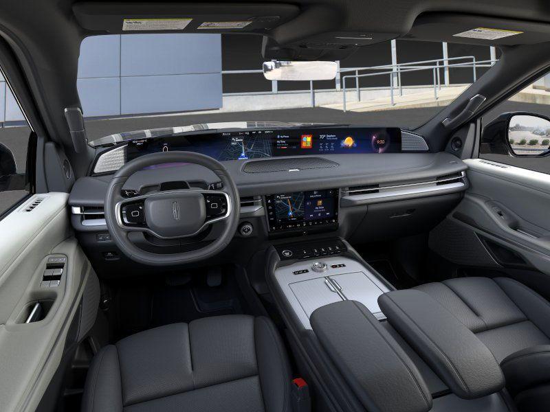 new 2025 Lincoln Navigator car, priced at $109,190