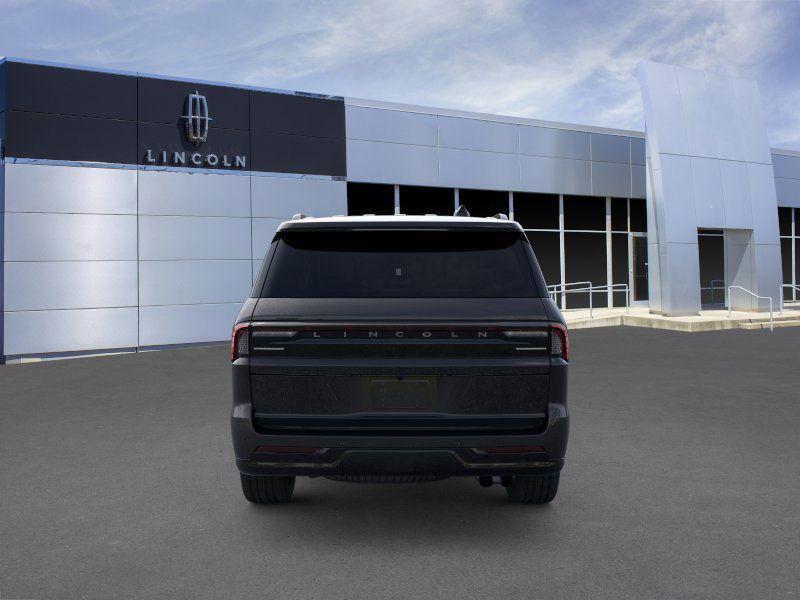 new 2025 Lincoln Navigator car, priced at $109,190