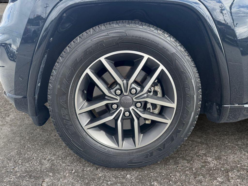 used 2021 Jeep Grand Cherokee car, priced at $23,997