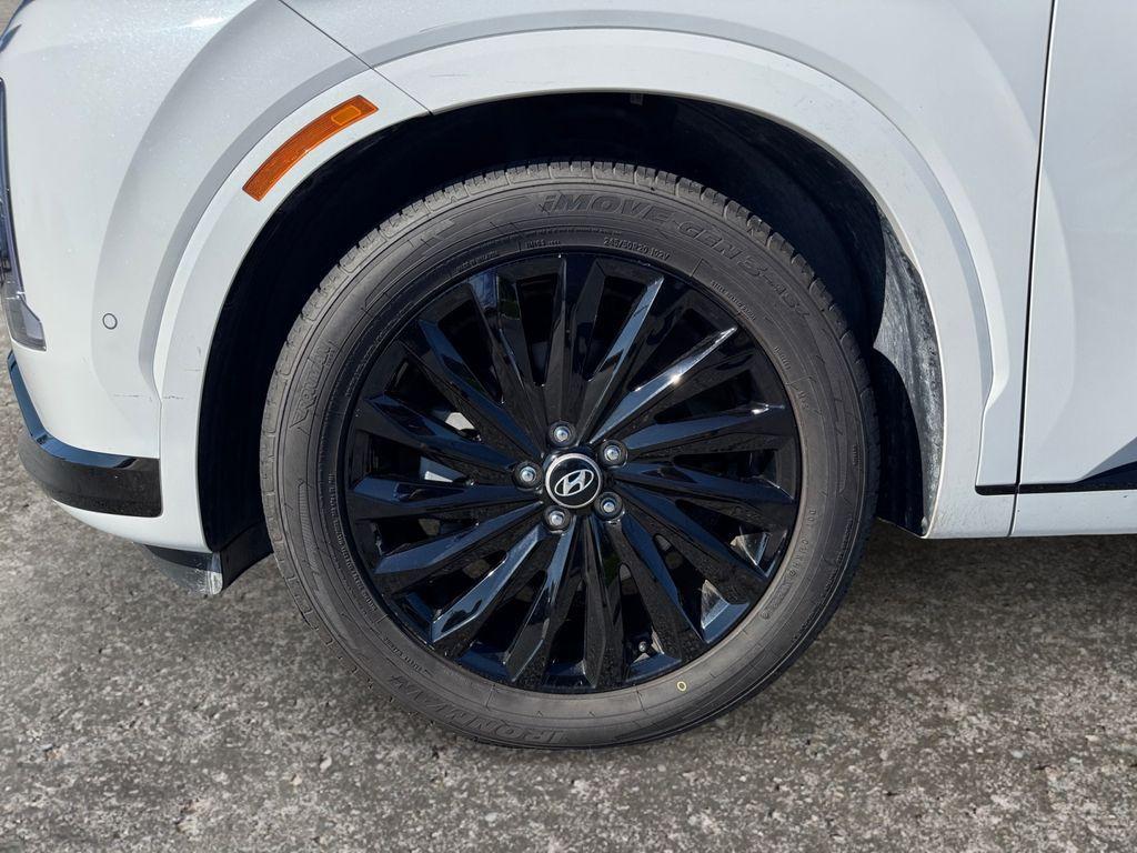 used 2024 Hyundai Palisade car, priced at $45,296
