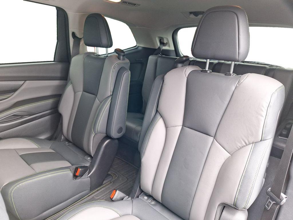 used 2024 Subaru Ascent car, priced at $37,999