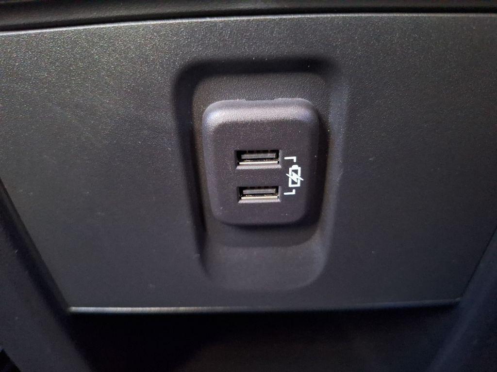 used 2021 Chevrolet Traverse car, priced at $24,889