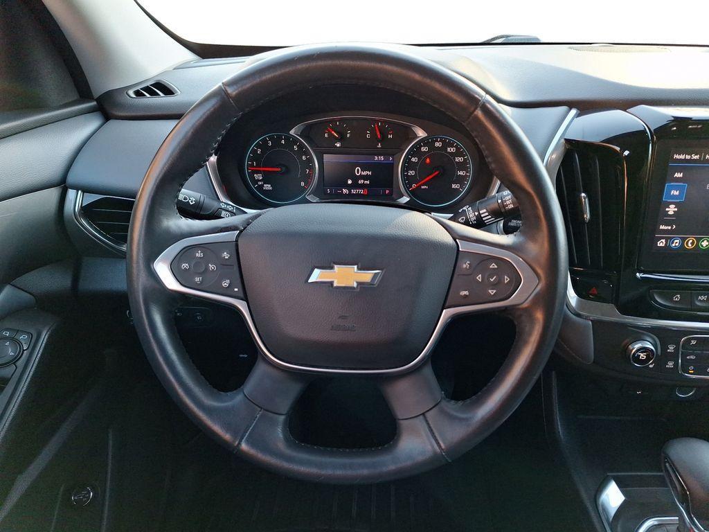 used 2021 Chevrolet Traverse car, priced at $24,889