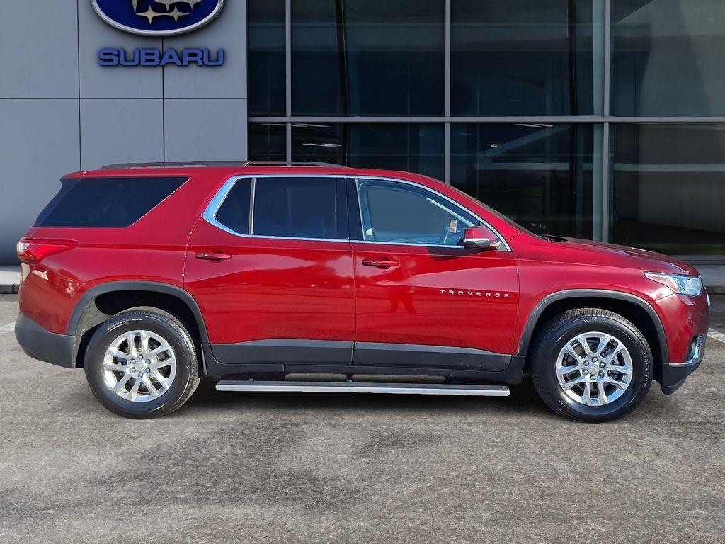 used 2021 Chevrolet Traverse car, priced at $24,889