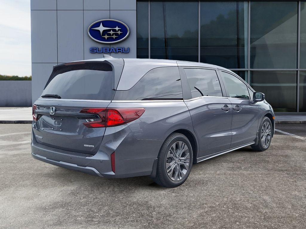 used 2025 Honda Odyssey car, priced at $44,496
