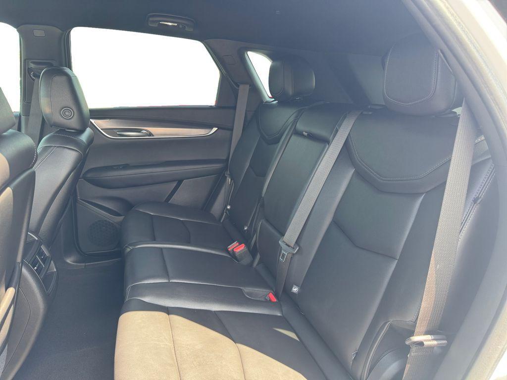 used 2023 Cadillac XT5 car, priced at $28,997