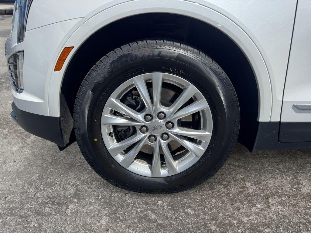 used 2023 Cadillac XT5 car, priced at $28,997