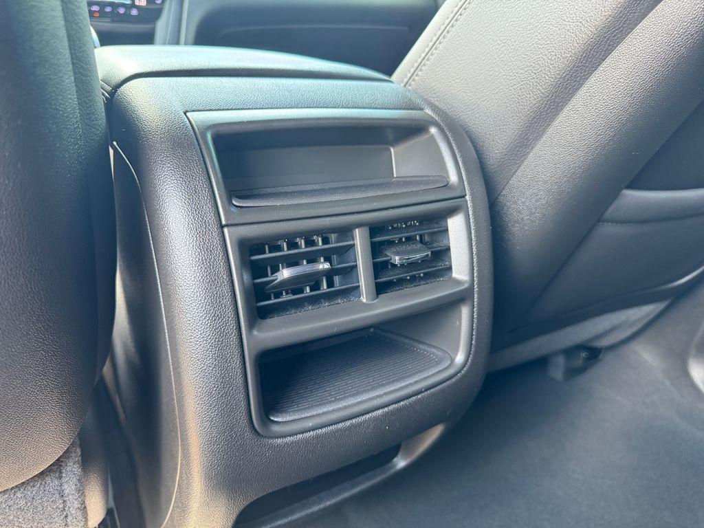 used 2023 Cadillac XT5 car, priced at $28,997