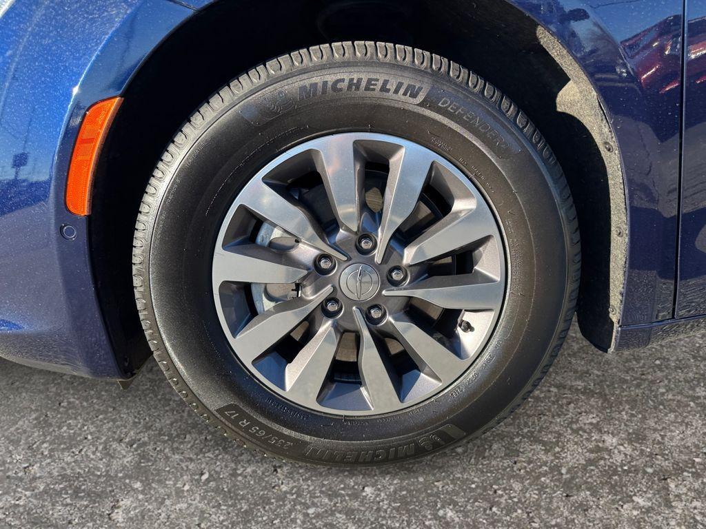 used 2019 Chrysler Pacifica Hybrid car, priced at $20,997