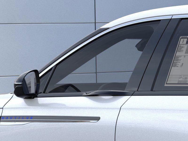 new 2025 Lincoln Nautilus car, priced at $60,270