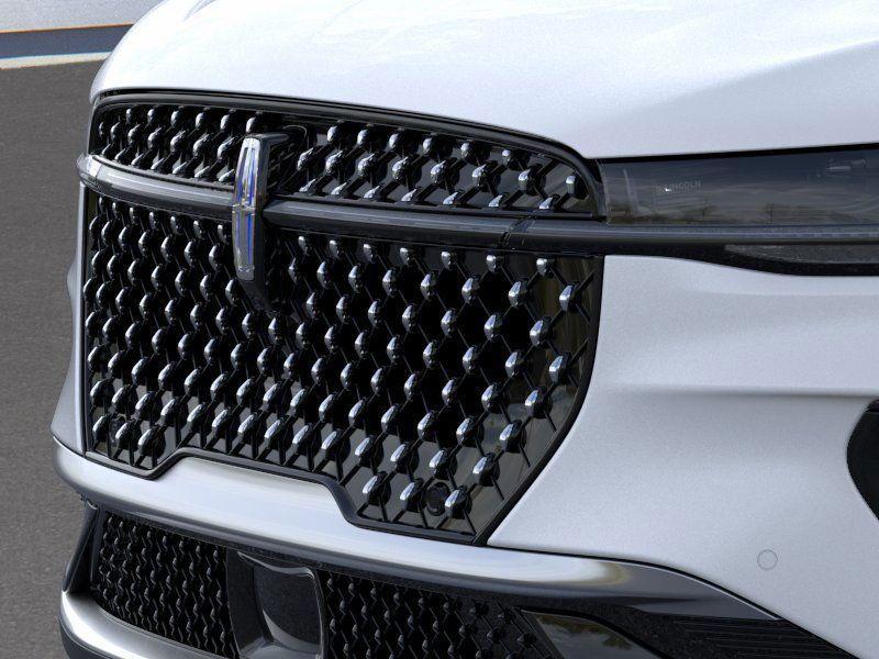 new 2025 Lincoln Nautilus car, priced at $60,270