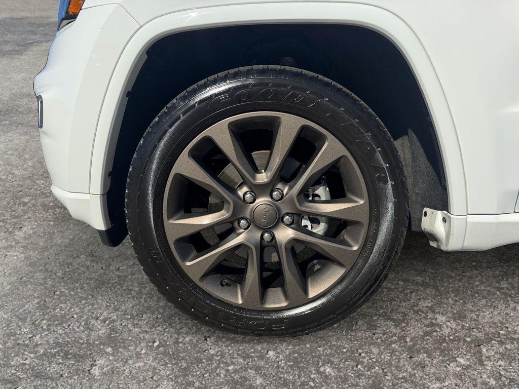 used 2017 Jeep Grand Cherokee car, priced at $18,997